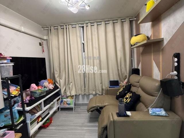位於 天水圍 Tin Shui Wai, 香港 Hong Kong, 提供 出售 的 公寓