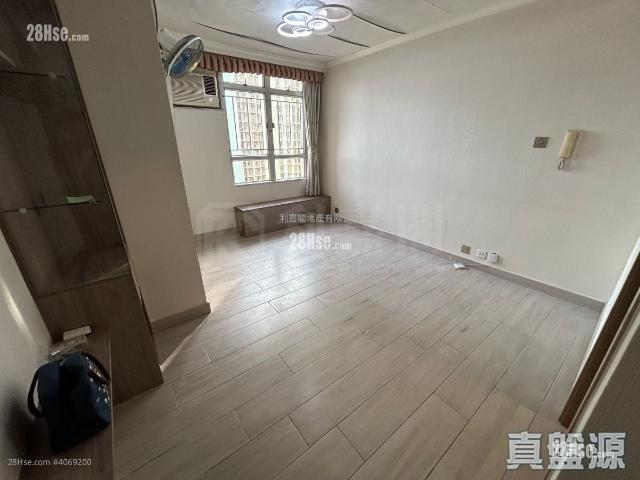 位於 天水圍 Tin Shui Wai, 香港 Hong Kong, 提供 出售 的 公寓