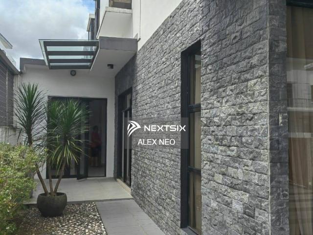 Residential House for sale in Kuching