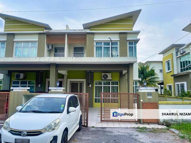 House for sale in Tiara Heights, Sepang