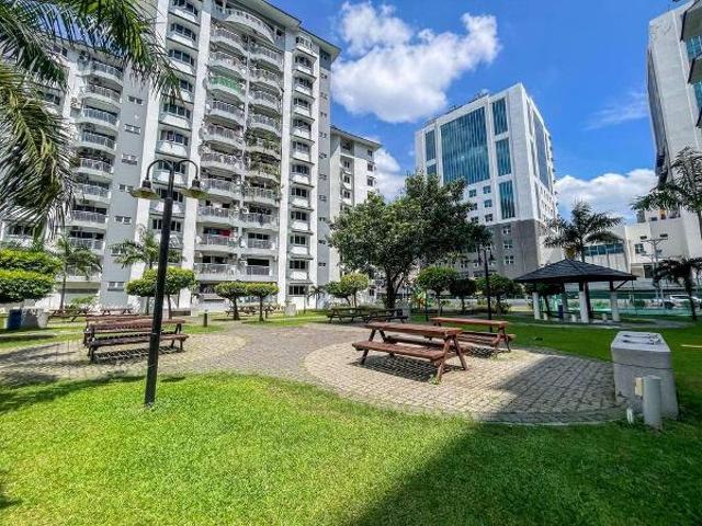 Condominium for sale in Petaling Jaya, Petaling