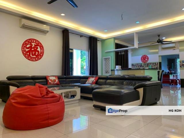 House for sale in Malaka