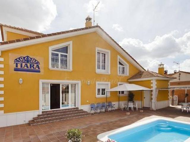 Casa en alquiler en Nava De La Asunción, Castilla y León