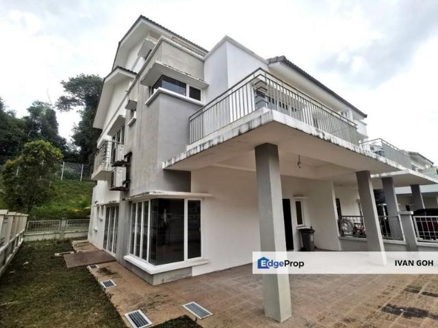 House for sale in Malaka