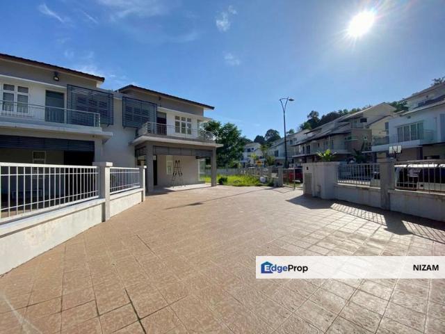 House for sale in Malaka