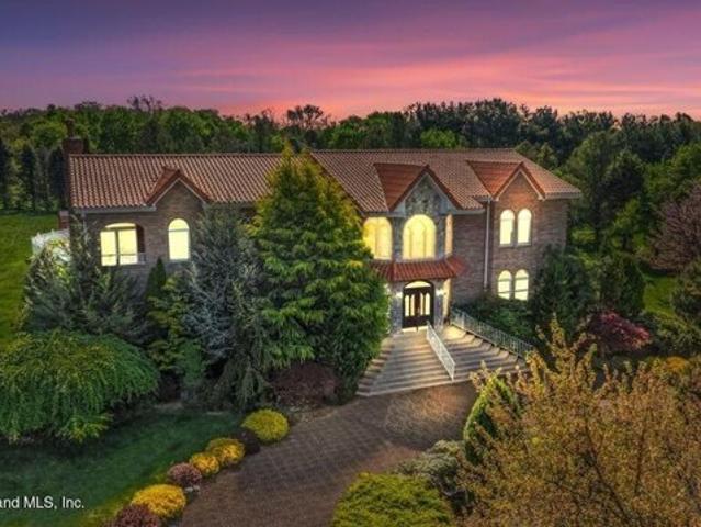 House for sale in Holmdel