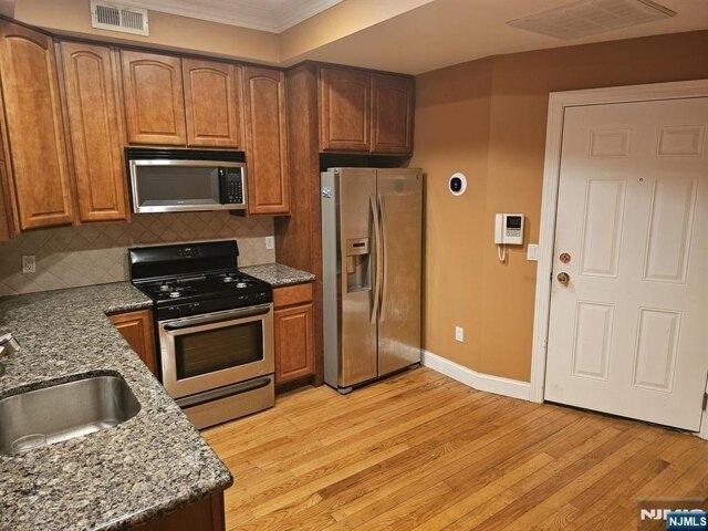 Condo for sale in Newark Condo for sale in Newark