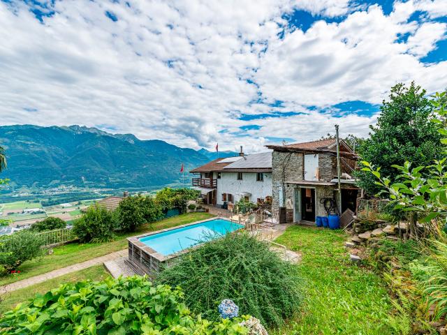 Haus kaufen in Cadenazzo, Tessin