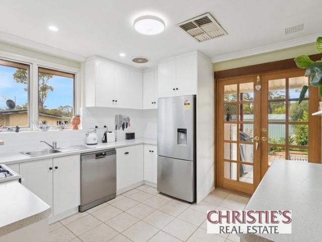 House for sale in Mundaring, Mount Helena