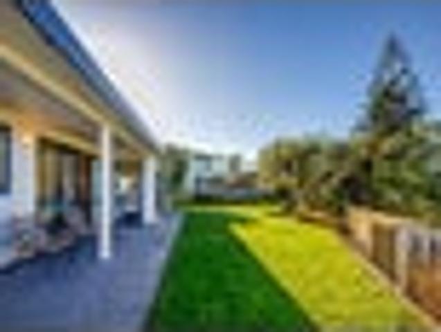 House for sale in Days Bay, Wellington