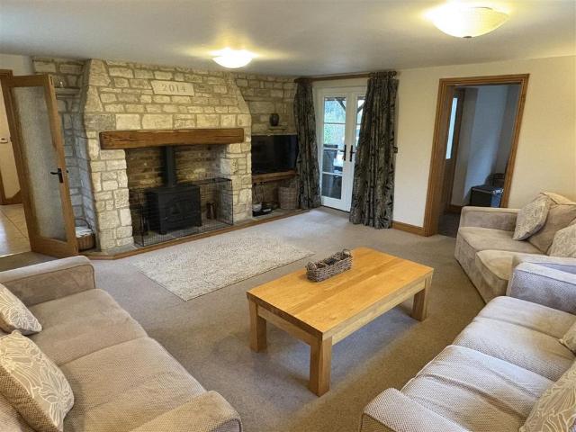 House for rent in School House, Gloucestershire