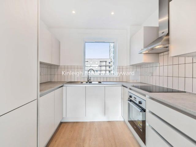 Apartment for rent in Gascoigne Estate, Greater London