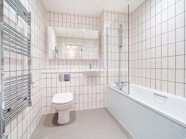Apartment for rent in Barking