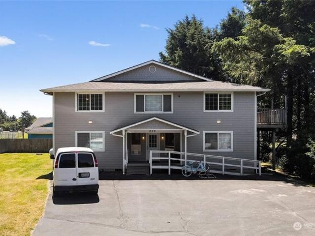 Condo for sale in Ocean Shores