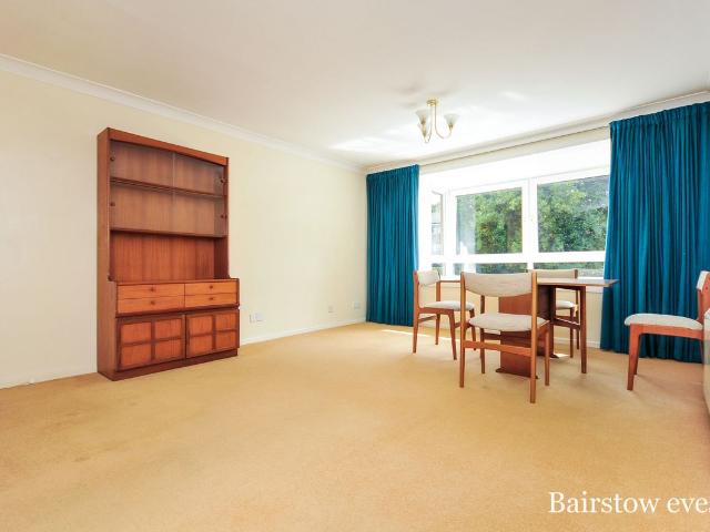 Apartment for rent in London Borough of Croydon, Addiscombe