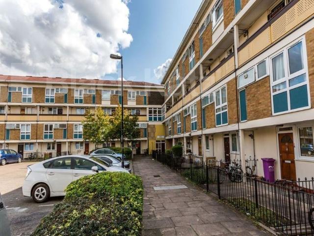 Apartment for rent in Bromley-by-Bow, Poplar Grove