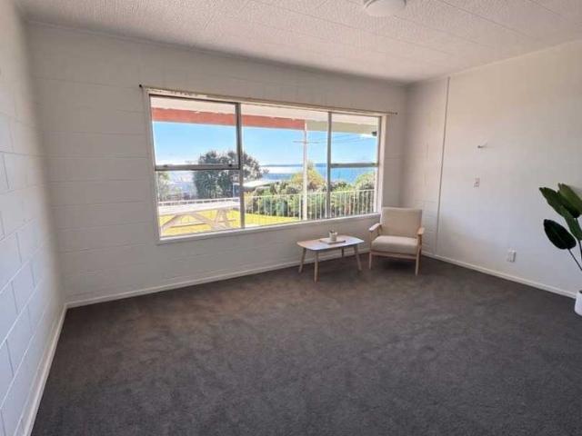 Apartment for rent in Ōmana Beach, Franklin