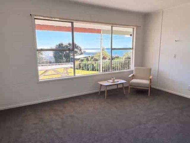 Apartment for rent in Awhitu, Oroua County