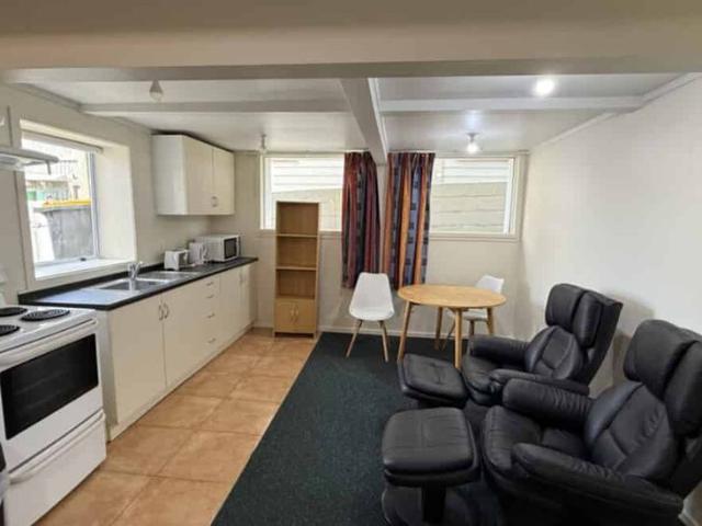 Apartment for rent in Blackhead, Otago