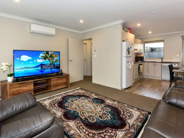 Room for rent in Heathcote, Canterbury