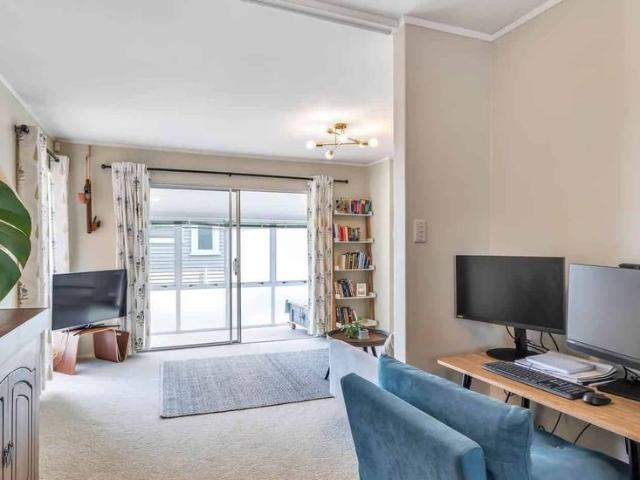 Apartment for rent in Royal Oak, Maungakiekie-Tāmaki