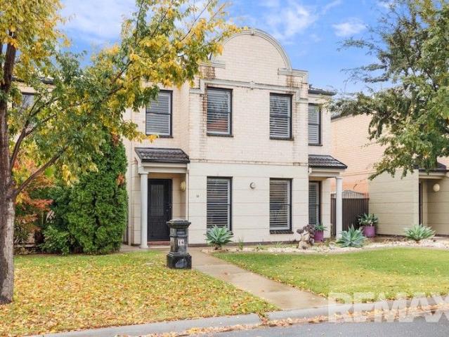Townhouse for sale in Wagga Wagga