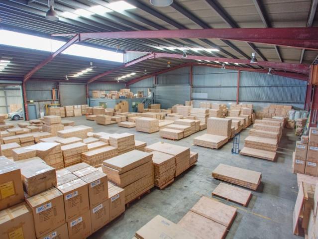Warehouse for rent in Toombul, Queensland