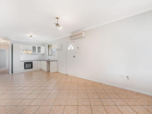 House for rent in Busby, Sydney