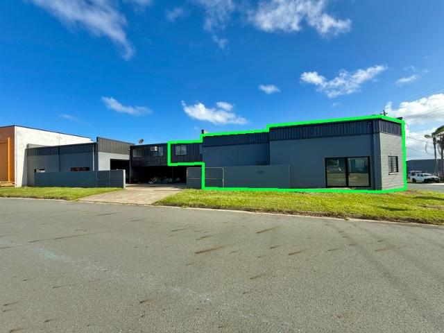 Warehouse for rent in Toombul, Queensland