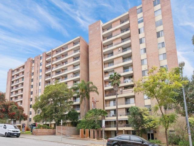 Apartment for rent in East Perth, Perth