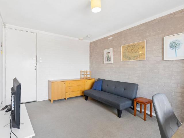 Apartment for rent in East Perth, Perth