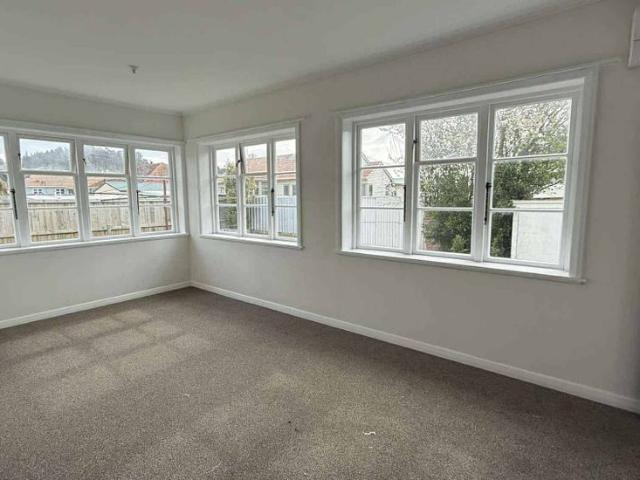 House for rent in Otakou