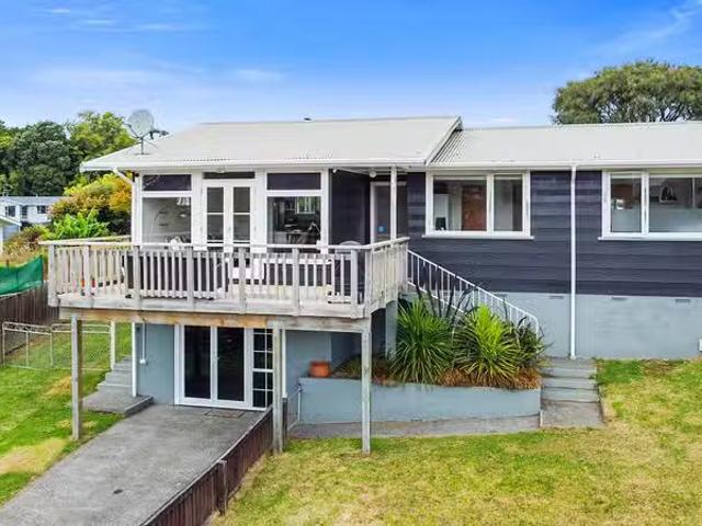 House for sale in Hillsborough, Taranaki