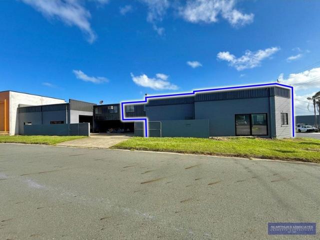 Warehouse for rent in Toombul, Queensland