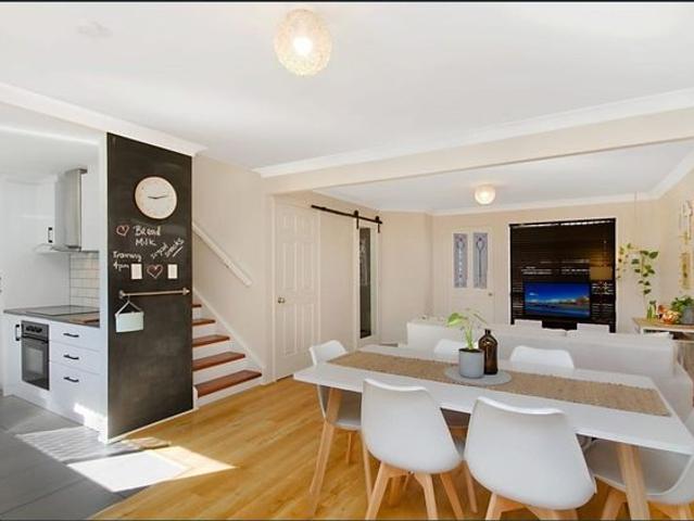 House for rent in Elanora, Gold Coast City