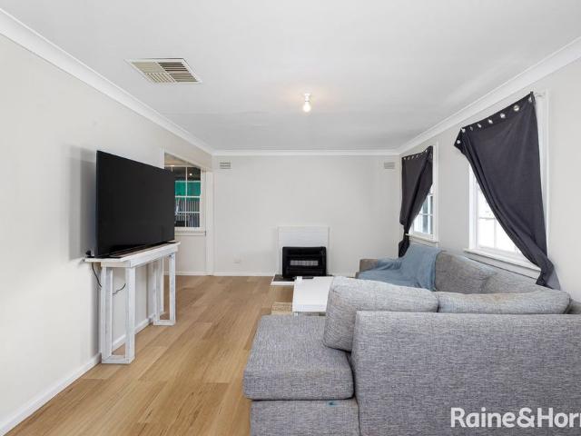 House for rent in Kooringal, Wagga Wagga City Council