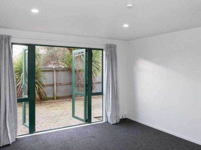 Townhouse for rent in Waltham, Linwood-Central-Heathcote Community