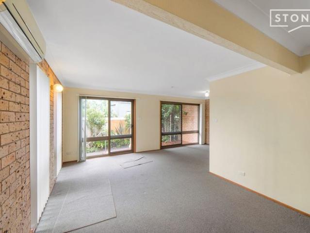 Townhouse for rent in Swansea, New South Wales
