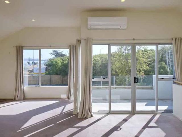 Apartment for rent in Chaslands, Canterbury