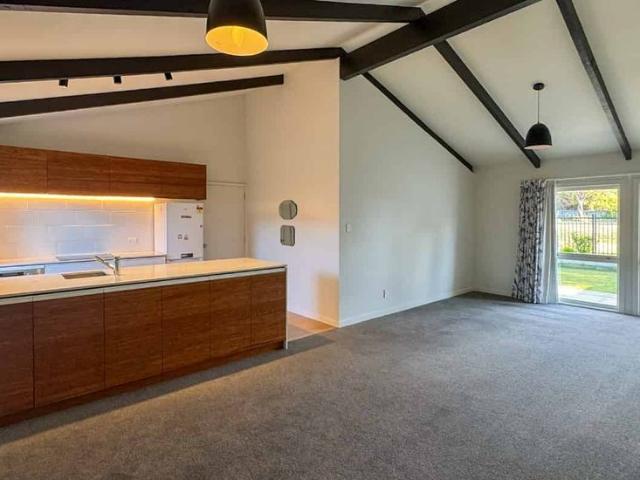 House for rent in Chaslands, Canterbury