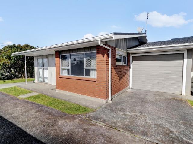 House for rent in Owhata, Oroua County