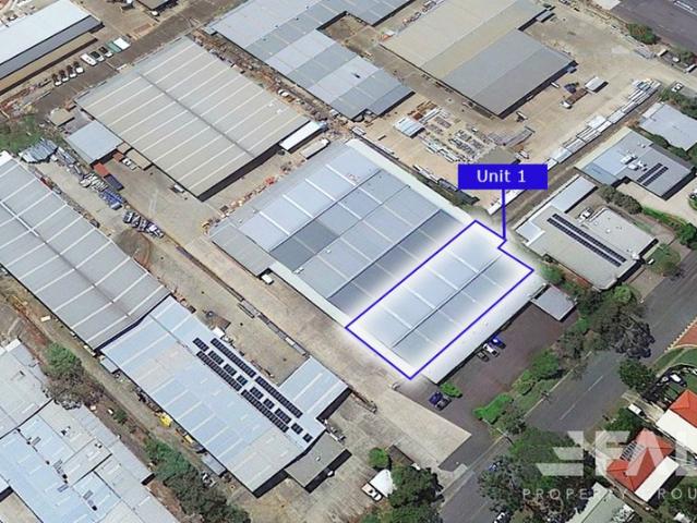 Warehouse for rent in Toombul, Queensland