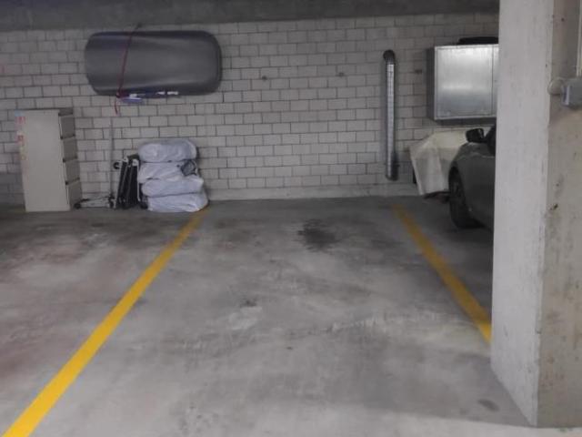 Garage mieten in Dietlikon, Zürich