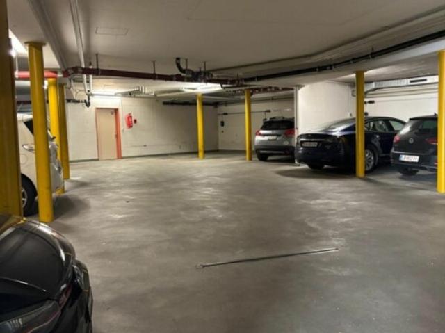 Garage kaufen in Einigen, Zürich