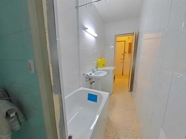 Local Comercial en venta en Nou Barris, Barcelonès