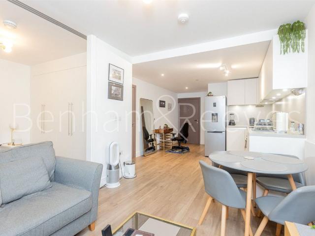 Studio for rent in Hammersmith, Greater London