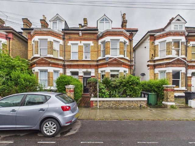 Apartment for rent in Streatham Hill, Greater London
