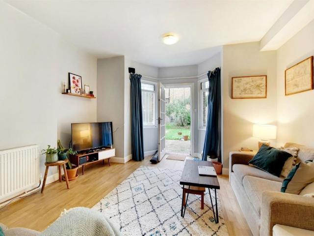 Apartment for rent in Streatham Hill, Greater London