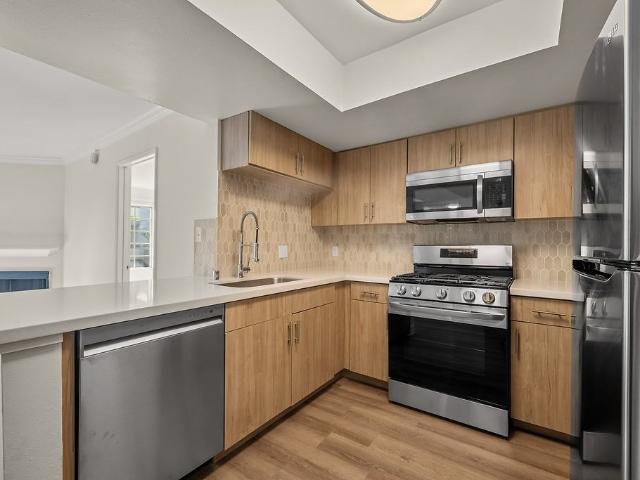 Apartment for rent in Canoga Park, California