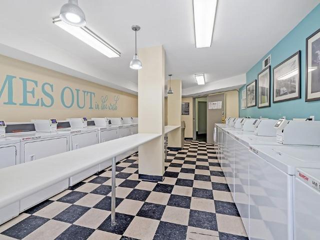 Apartment for rent in Canoga Park, California